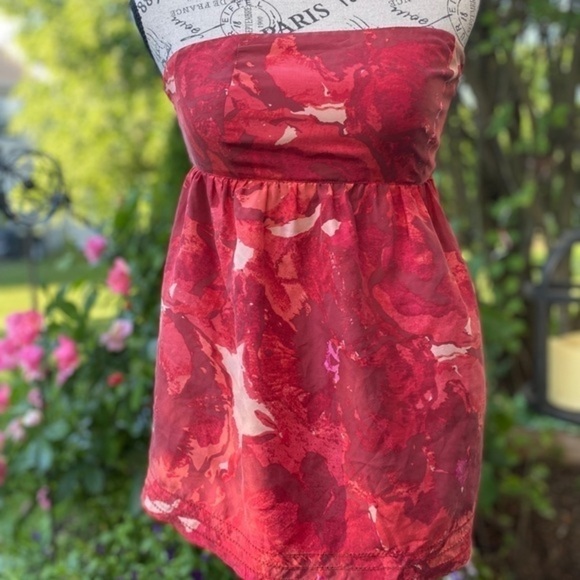 Banana Republic Strapless Silk Top - Picture 1 of 15